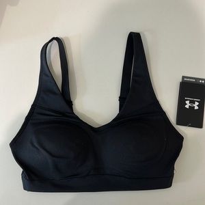 Underarmour women’s sports bra size small brand new with tags